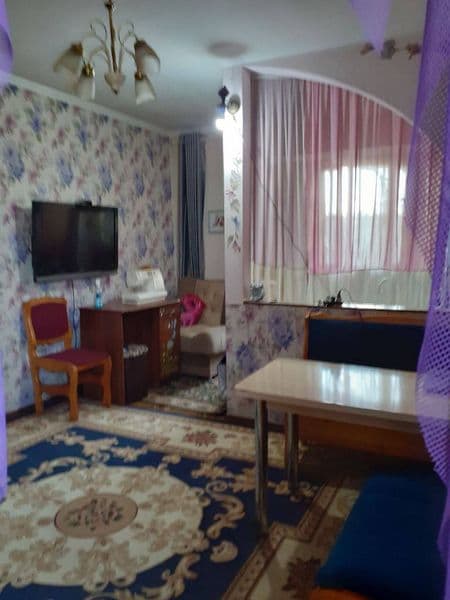 Здаецая 1 комнатная квартира массив куйлук 1 4 этаж  4 этажа