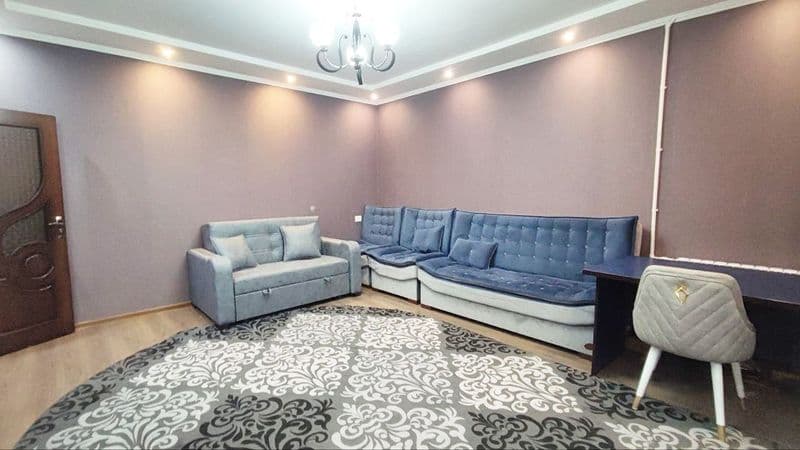 Мирабодский Ойбек<br />
Angels Food<br />
Космонавтов рядом<