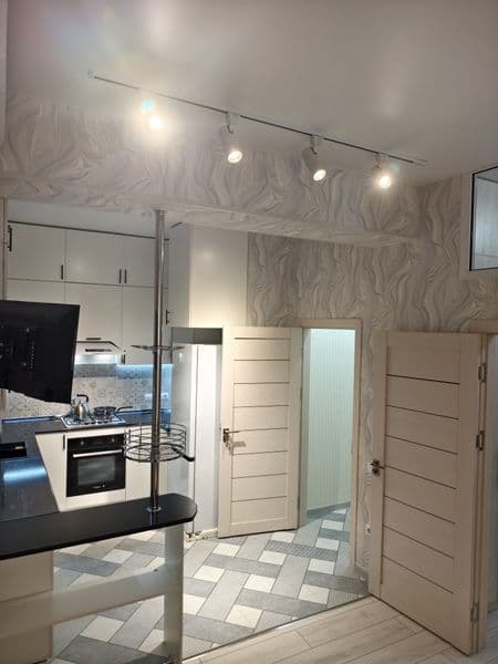 Сдается 2х комнатная квартира с хорошим свежим ремонтом, меб — фото 3