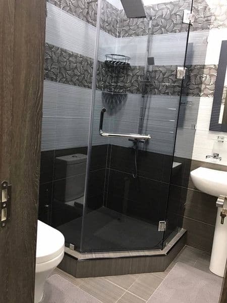 2х комнатная с евро ремонтом <br />
<br />
Мебелью и бытовой — фото 3