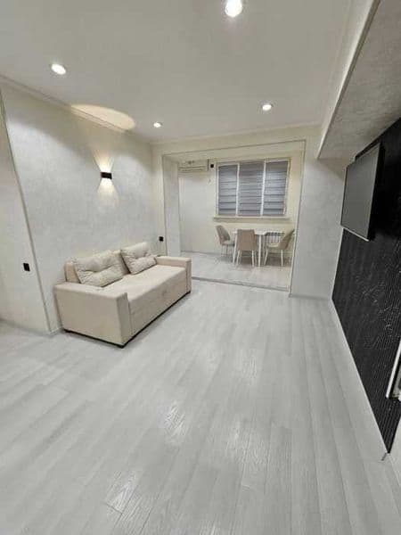 Район: Мирзо-Улугбекский<br />
Адрес: Паркентский<br />
<br 