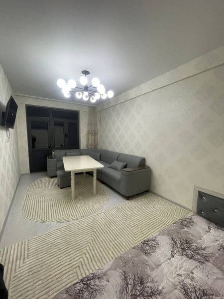 "Maksim Gorkiy" (B.I.Y) metrosining chiqishida.<br />
Uy hol — фото 4