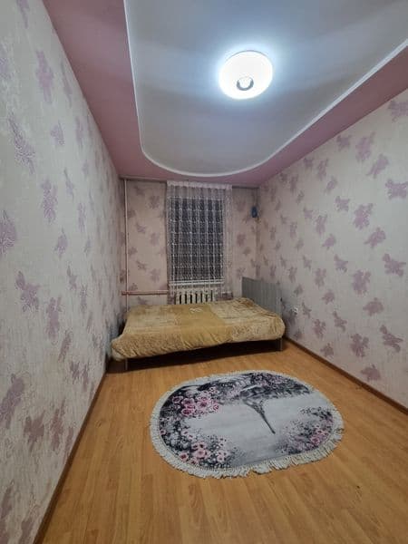 3 хонали уйни 2та хонасига укийдиган ёки ишлайдиган одобли,т