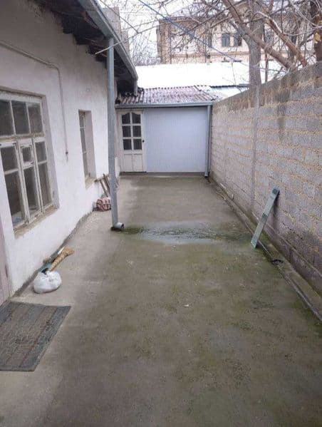 Ôzimniki 3 xonali kichkina xovli. Parkent bozori atrofida,ma