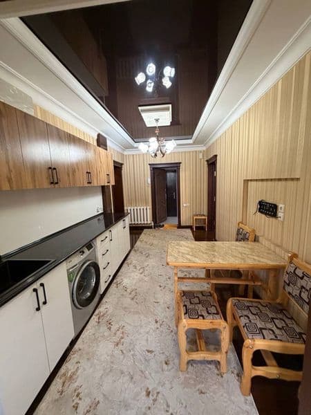 Срочно сдаётся Мирзо Улугбек район Дархан 2х комнатная кварт — фото 4