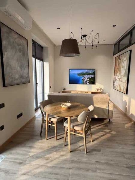 Яккасарайский район<br />
<br />
Новостройка: ЖК Yakkasaroy 