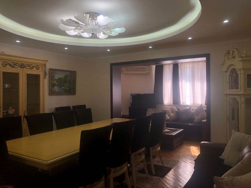 Срочно сдается евро квартира в центре города<br />
Чиланзарс