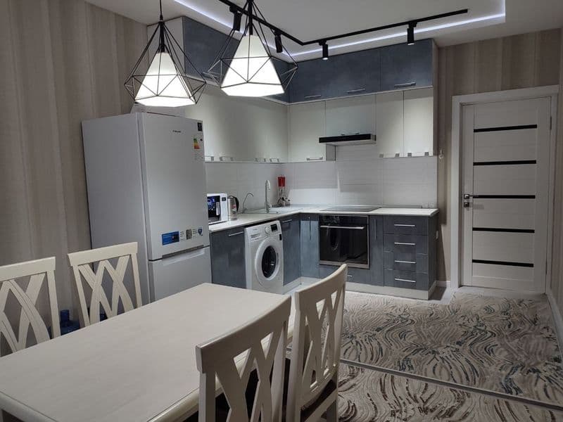 Сдаётся в Аренду <br />
5 комнат<br />
5/9/9<br />
110 кв м<