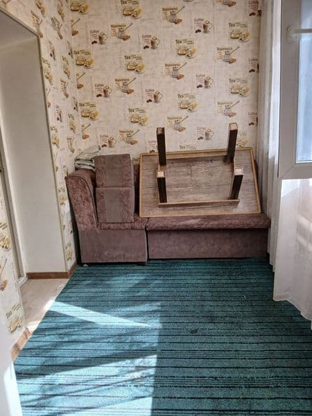 2 этаж 2 комната эвро ремонт плошатка есть