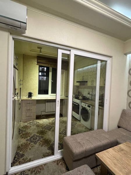 Комнат: 2<br />
Этаж: 1<br />
Этажность: 5<br />
Площадь: 63 — фото 4