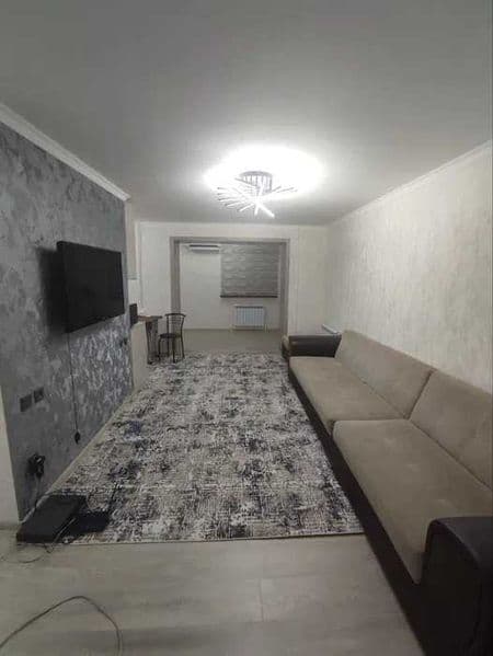 Район: Шайхантахурский<br />
Адрес: себзор<br />
<br />
Комн — фото 2