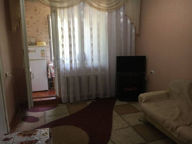 Аренда 2.хонали 1.этаж метро тинчлик оилага берилади хамма ш