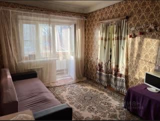 Рус тилини биладиган, уй ишларини киладиган, 1 та ишлайдиган