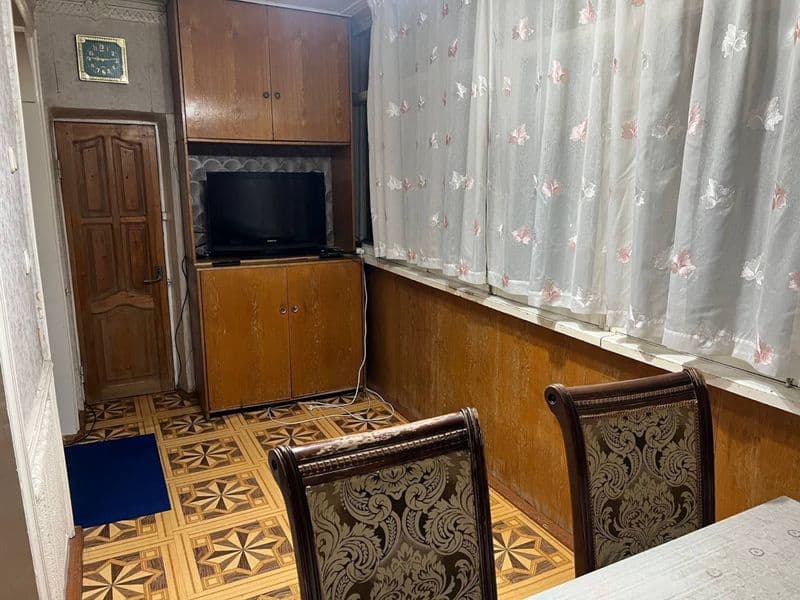 2комнатная  БуюкИпакйули МирзоУлугбекский <br />
<br />
2 эт — фото 4