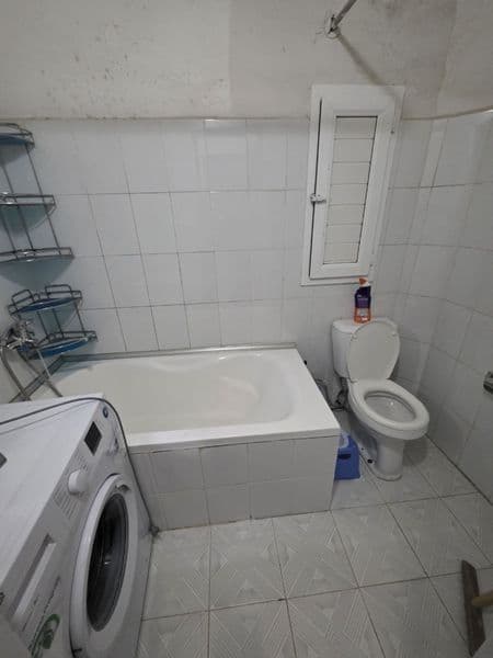 Яккасарой туманида , арендага 3 хонали, аэропортга якин жойл