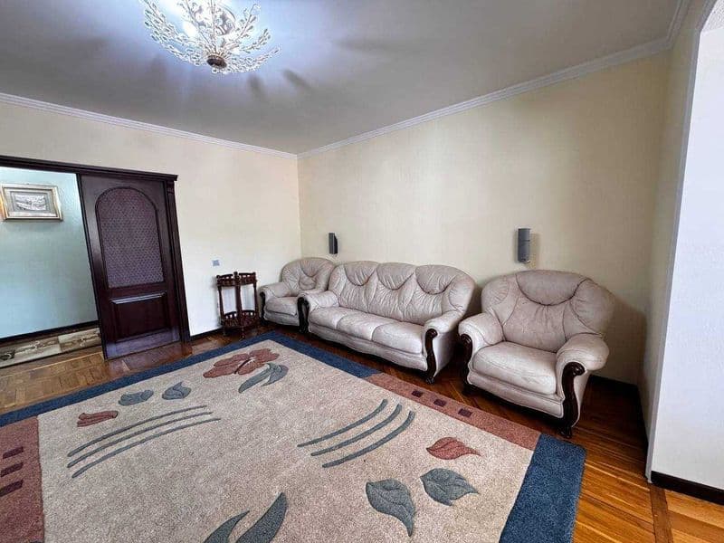 Ц1<br />
Ул Салык азимова<br />
4/2/4<br />
110м2 спец план<