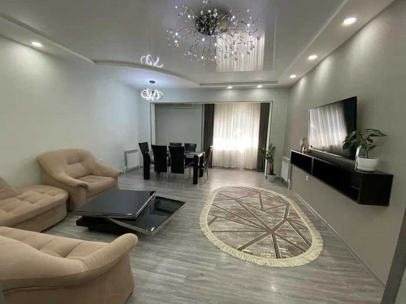 Сдаётся квартира на ул. Айбек‼️<br />
Ориентир - Xuawei<br /