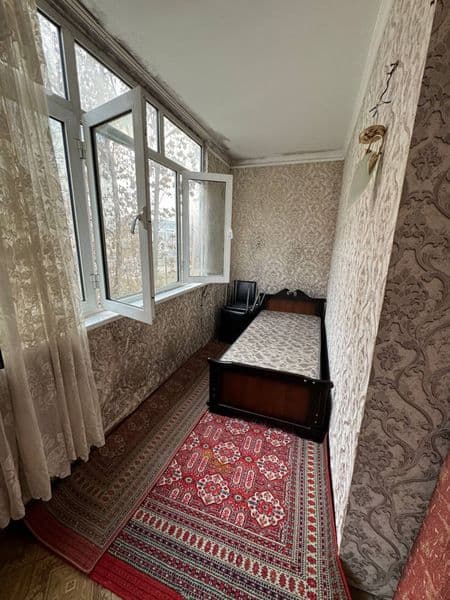 Район - Алмазарский<br />
Ориентир - Сой бой<br />
Комнат - 