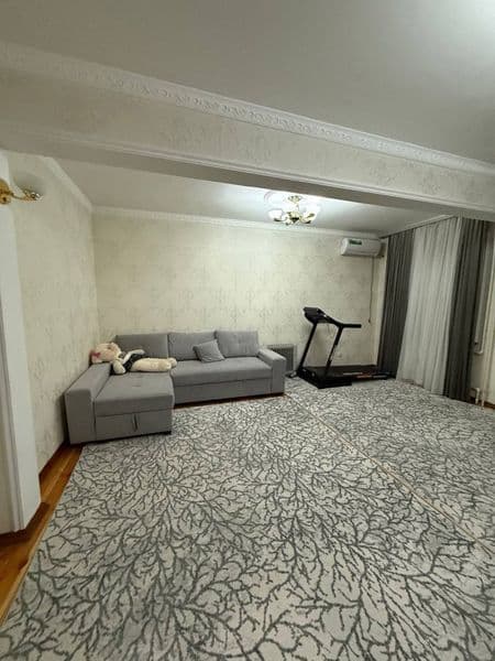 Аренда <br />
Юнусабад 14 кв<br />
Кристал <br />
3 хона<br 