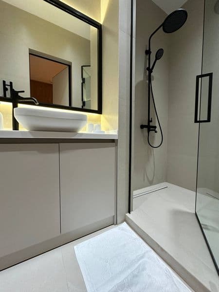 Сдаю свою квартиру  , новый дизайнерский ремонт , никто не ж — фото 3