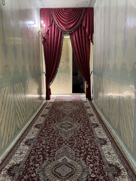 Сдается комната на ойбеке <br />
Квартира 4 комнатная<br />
 — фото 4