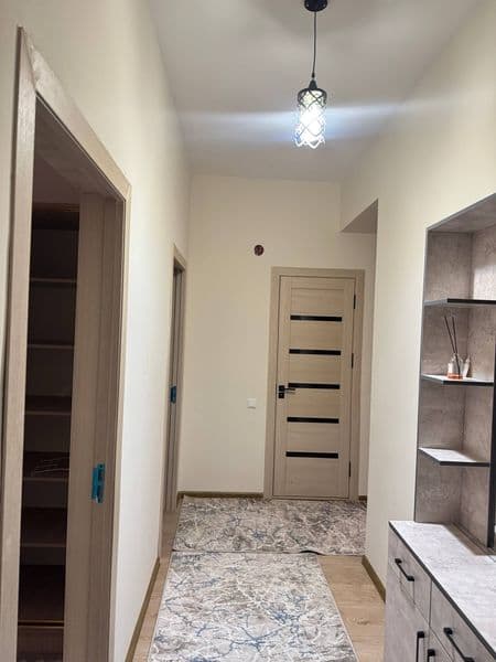 Faqat oila uchun beriladi. Mebel va tehnikalari bor. Novostr