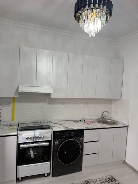 Yakkasaroy tumanida, Oybek metrosi yonida 2 xonali shinam va — фото 3