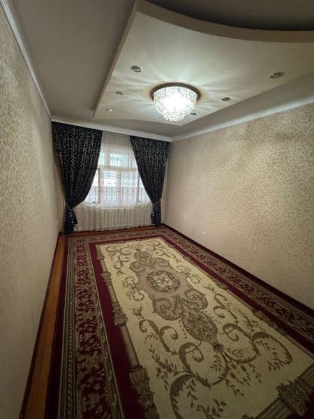 Район - Алмазарский<br />
Ориентир - Жомий<br />
Комнат - 2<