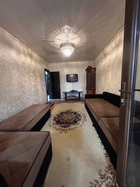 Полностью укомплектованные двухкомнатная квартира на третьем