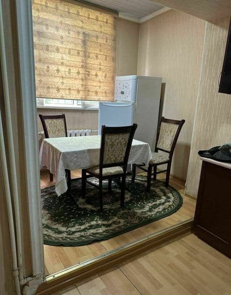 Тансикбой бозор олди  3/2/5   350$ ойла  студент   фархона м