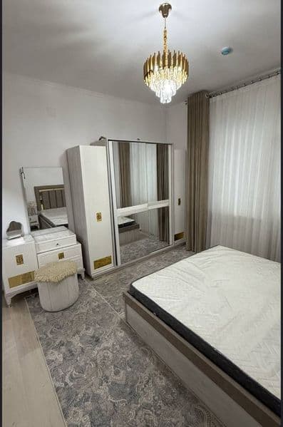 Chilonzor metroga yaqin<br />
Oila yoki studentlarga<br />
H