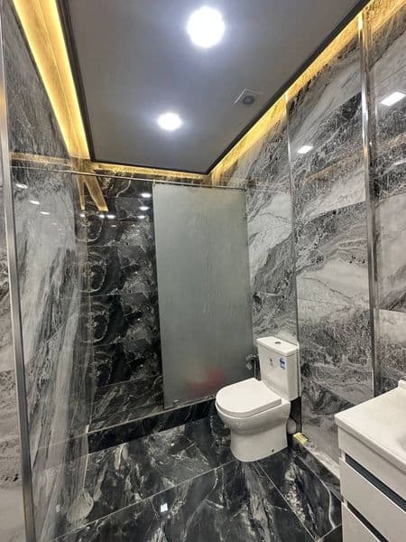 2 комнатная квартира , все удобства <br />
Семья без детей .