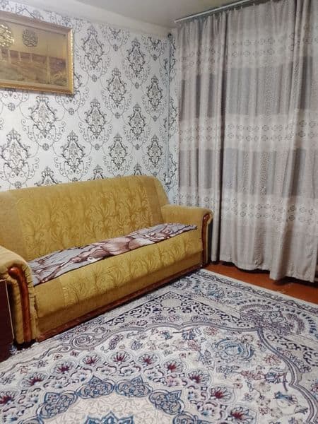 Сдается 1 комнатная квартира Янгихает Спутник- 9. В деревянн