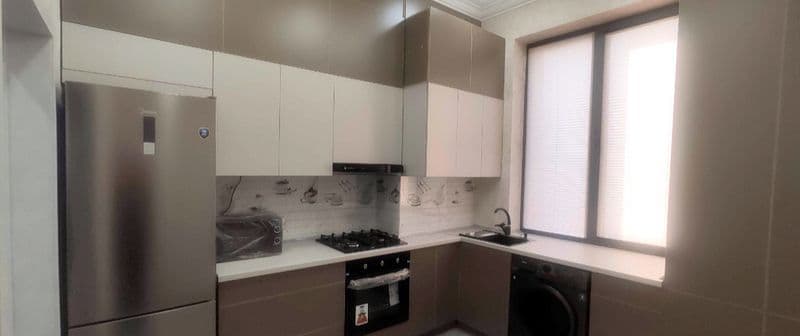 Сдается на долгий срок. <br />
Бий Сайрам.<br />
ЖК " Sayram