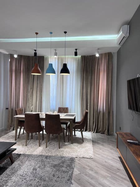 Чилонзори 8<br />
Ориентир Парус<br />
3/3/5<br />
3 хонали<