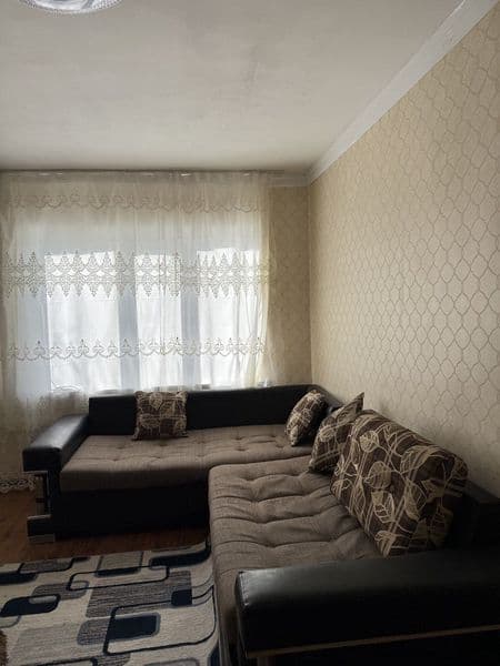 Максим Горькый метро, Буз бозор ёнгинасида 1 хонали квартира