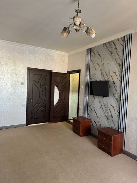 3 xona tozza remontli uy<br />
1 - etaj<br />
Ttz karzinkani