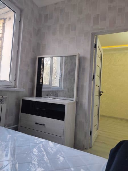 Срочно сдается 1 комнатная переделаная в 2х комнатная кварти — фото 4