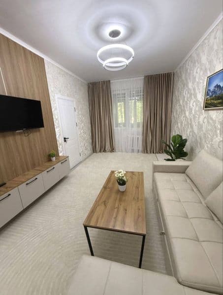 Chilonzor 18kv 1/2xona qlingan 4etaj 4etajli dom srochniy od