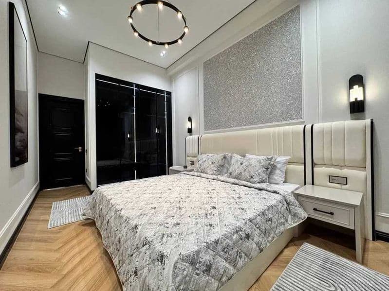 НОВОСТРОЙКА 4/5/7<br />
<br />
Площадь: 150 м2 кирпич<br />
