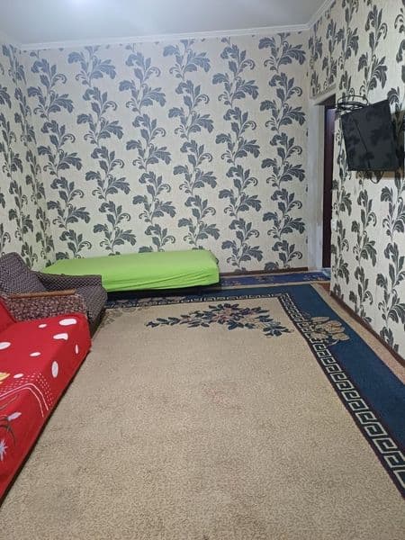 Квартира со средним ремонтом.<br />
Полностью укомплектована — фото 2