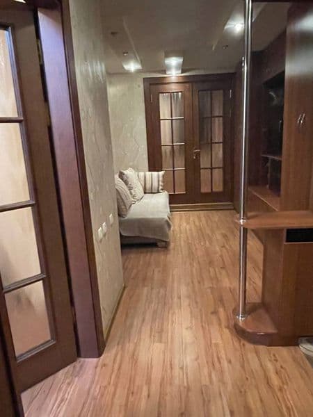 Сдаётся уютная 2-комнатная квартира, переделанная в 3-комнат — фото 2