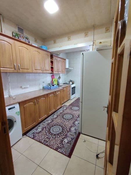 Arenda  <br />
Ibn sino -1 <br />
3/4/5 <br />
remont toza<b