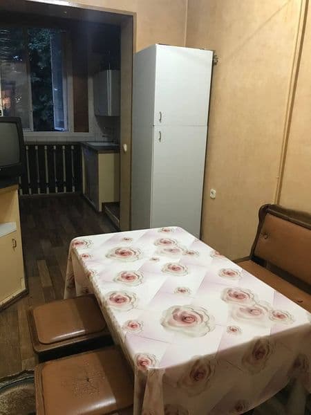 Срочно сдаётся 2/2.4  квартира на долгий срок .звоните 99815