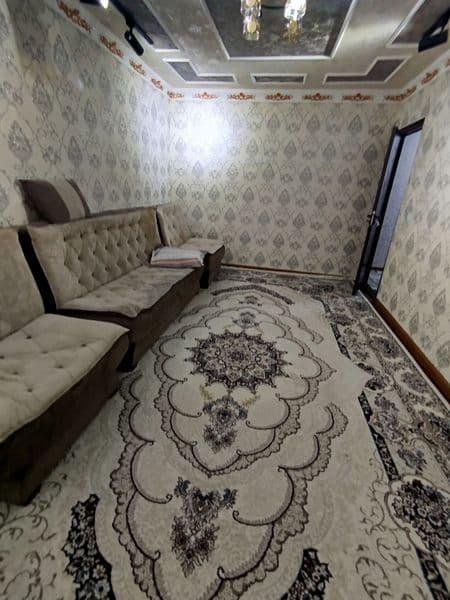 #Chilonzor 23 kvartal <br />
2/hona 2/etaj 5 etajli <br />
N