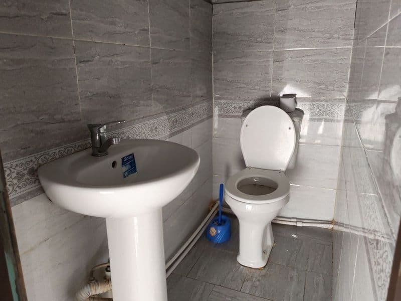 Юнусабад Ботанический сад тугрисида ховлида, шароитлари бор  — фото 4