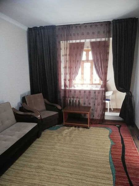 Чиланзар -9 квартал <br />
1/1/4 30м²<br />
Чистая, всё необ