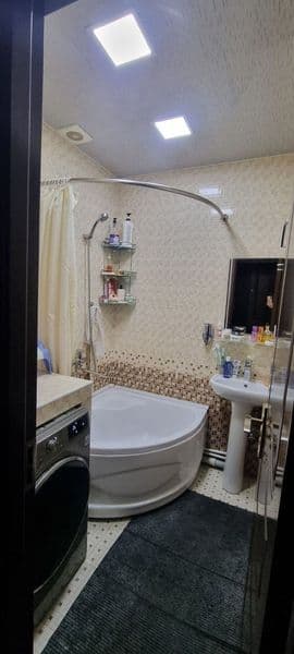 1 ta oqiydigan yoki ishlaydigan qiz kerak <br />
+9989972579 — фото 5