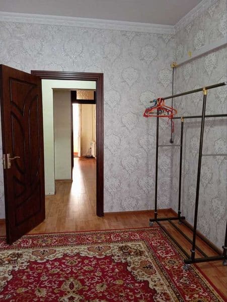 своя чистая 2-х комнатная квартира со стоянкой на 1 этаже 2- — фото 4