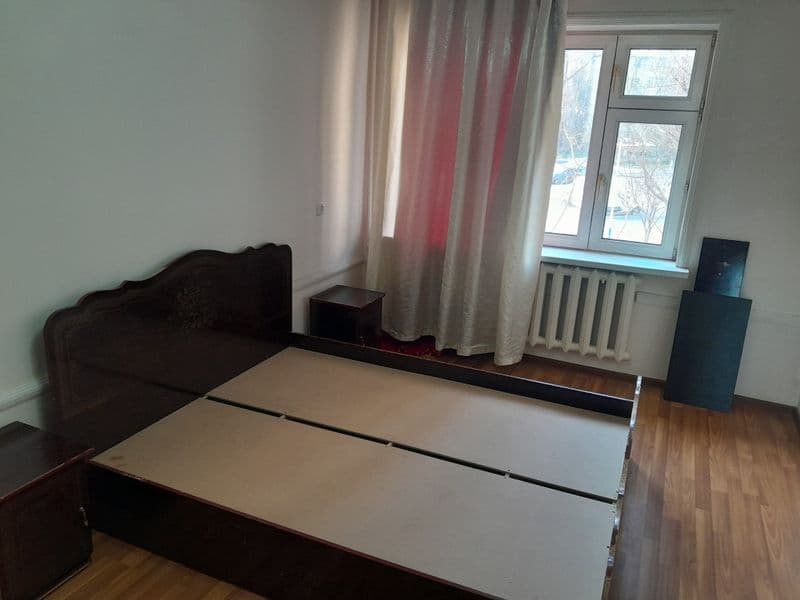 Срочно срочно сдаётся в аренду на долгий срок 3 комнатная кв — фото 4